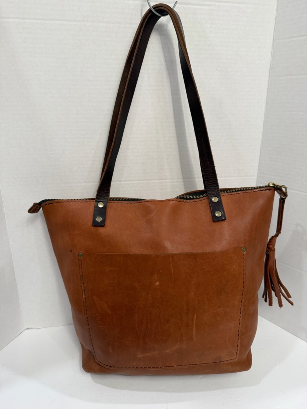 PORTLAND LEATHER GOODS Dakota Tan Zip Leather Tote Medium Shoulder Bag